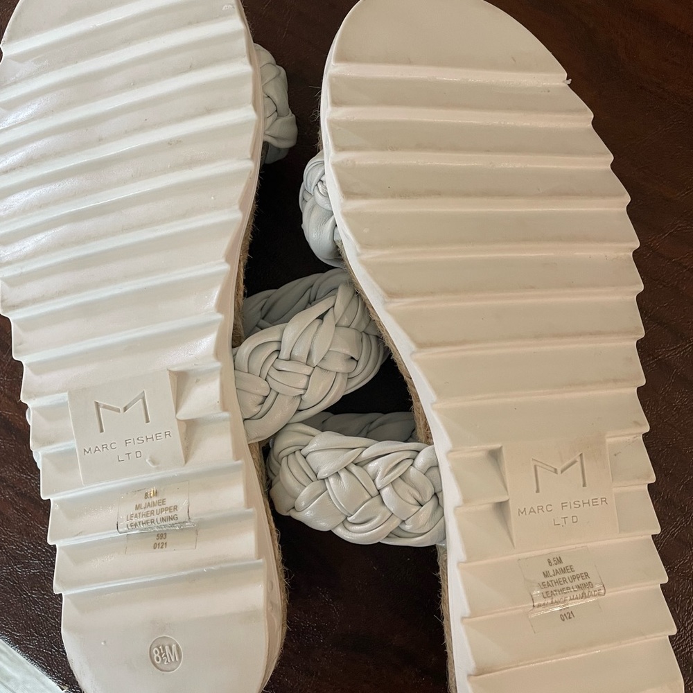 Marc Fisher slide sandals - Picture 3 of 4